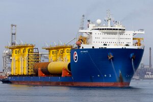 Dockschiffe Halbtaucherschiffe